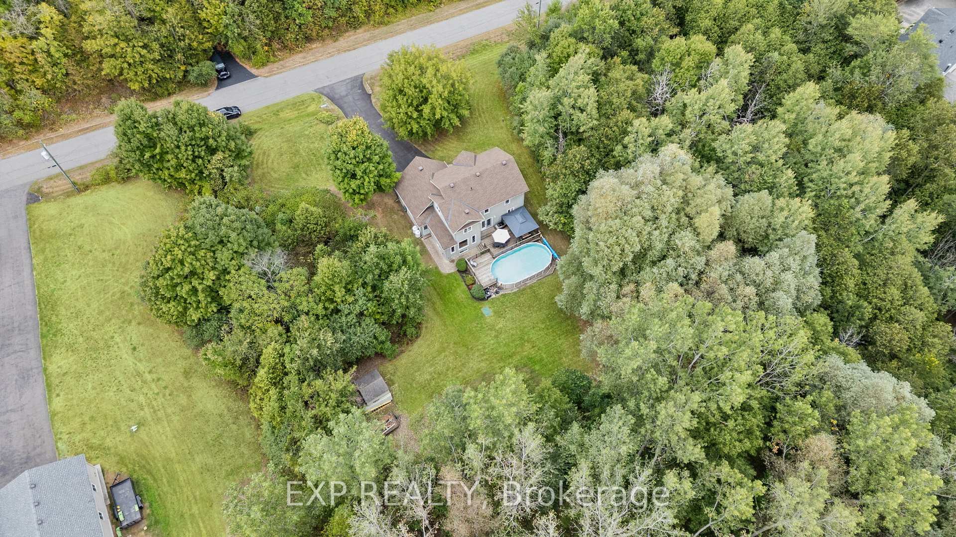 Photo 30 of 8325 Albert Bouwers Circle, Ottawa, Osgoode Twp North of Reg Rd 6 — HOMEH