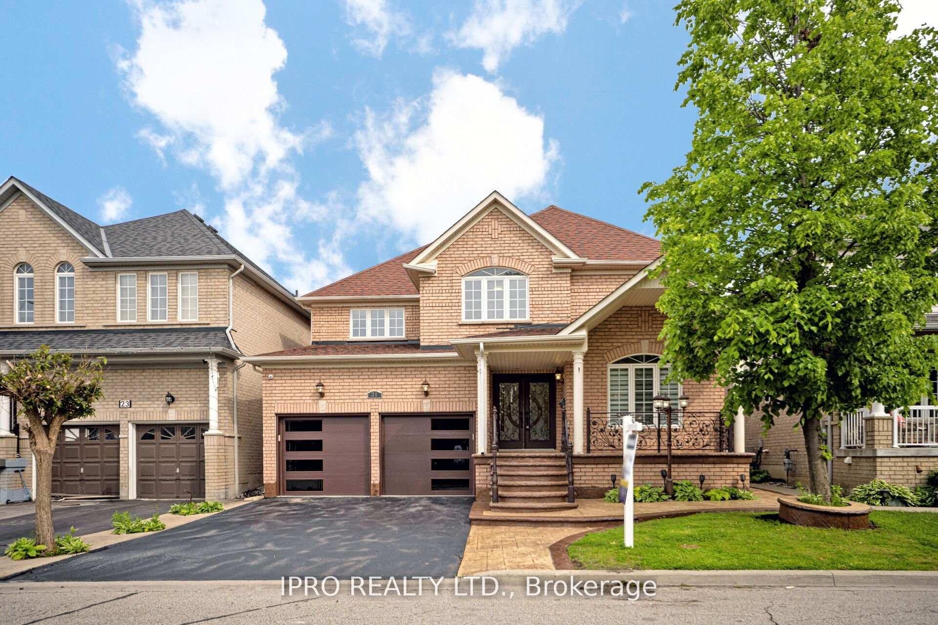 Front of 21 Sandway Drive