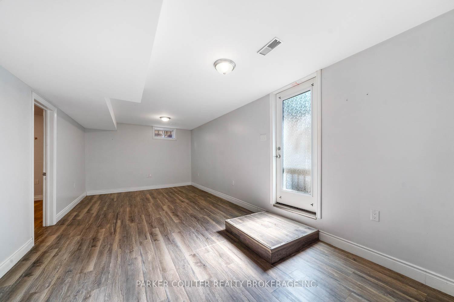 Photo 6 of 150 Daphne Crescent, Barrie, Cundles East — HOMEH