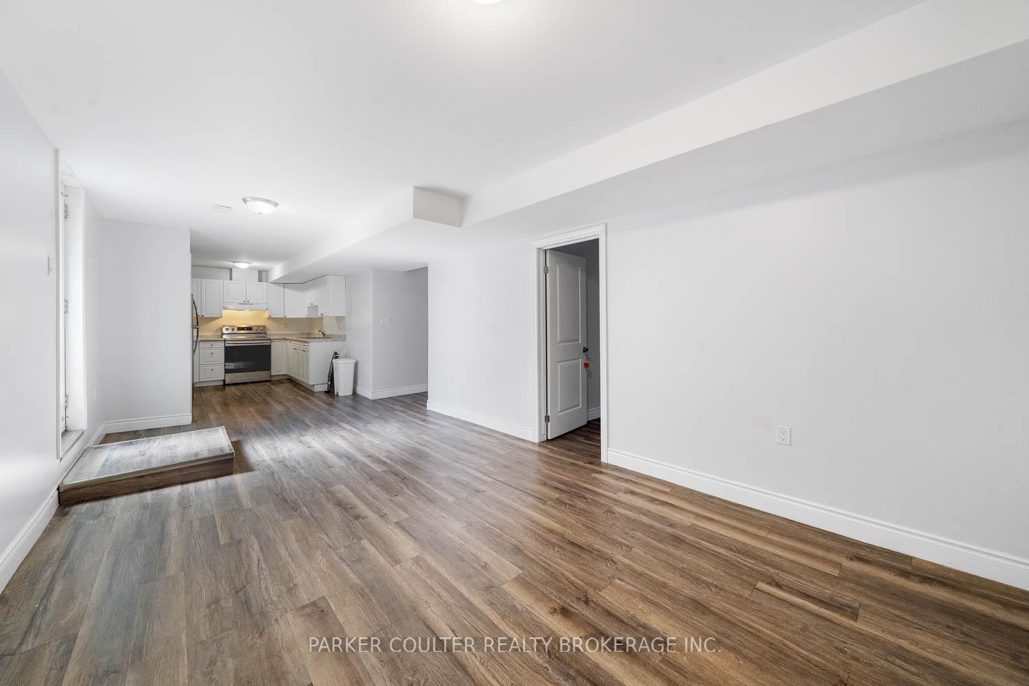 Photo 8 of 150 Daphne Crescent, Barrie, Cundles East — HOMEH