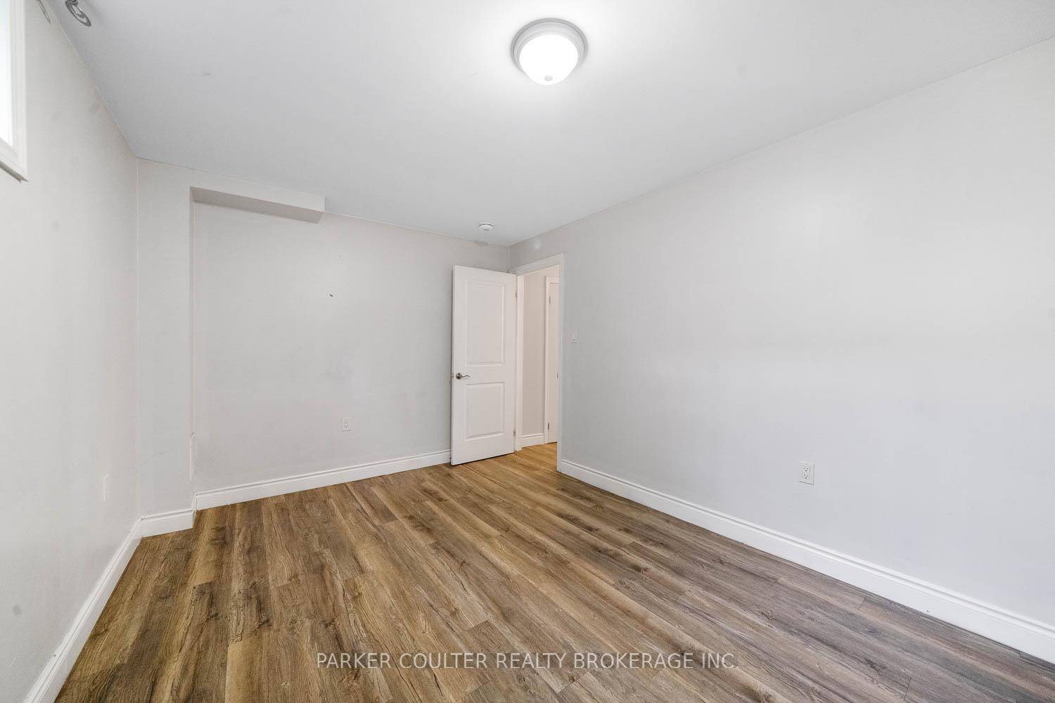 Photo 10 of 150 Daphne Crescent, Barrie, Cundles East — HOMEH