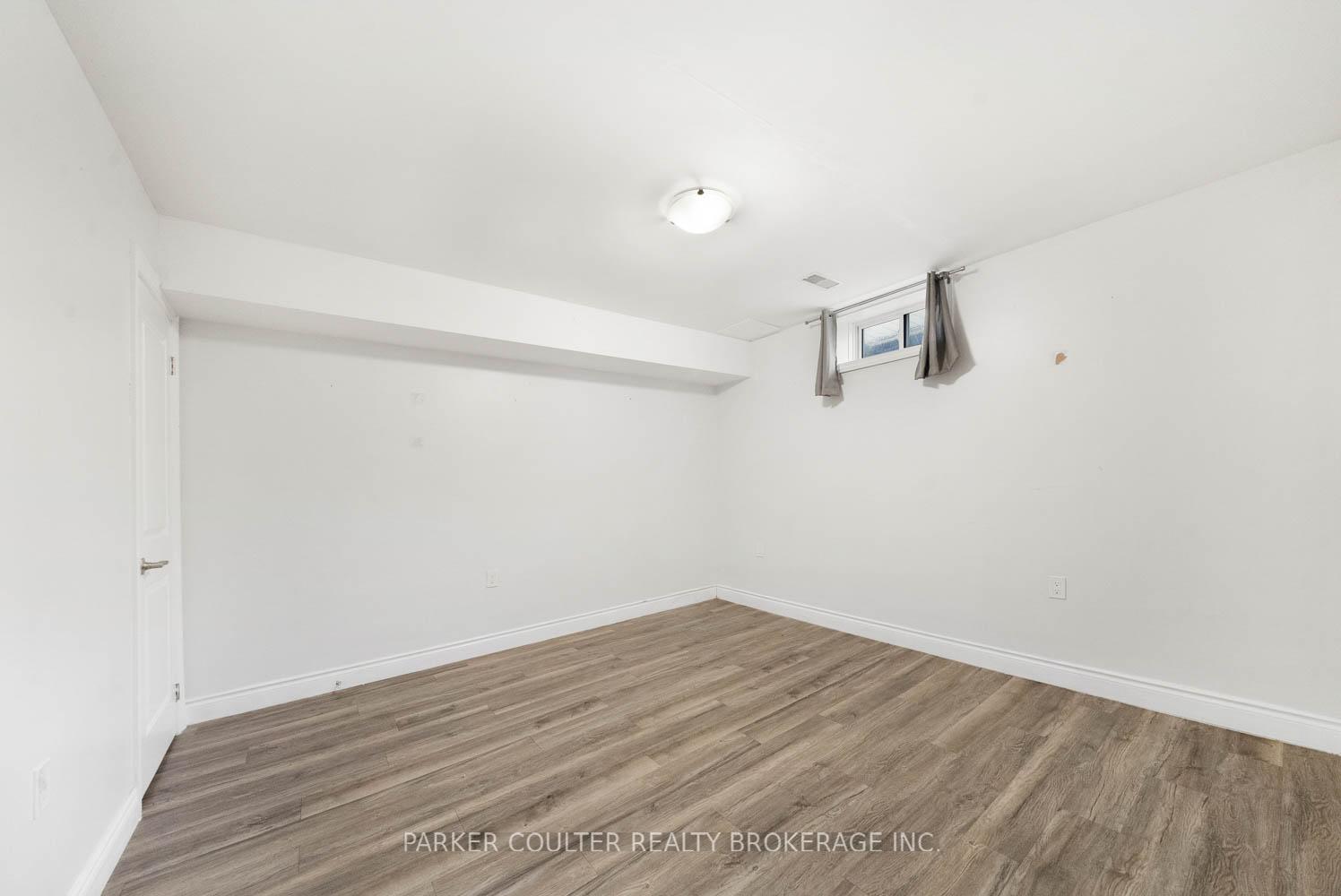 Photo 11 of 150 Daphne Crescent, Barrie, Cundles East — HOMEH