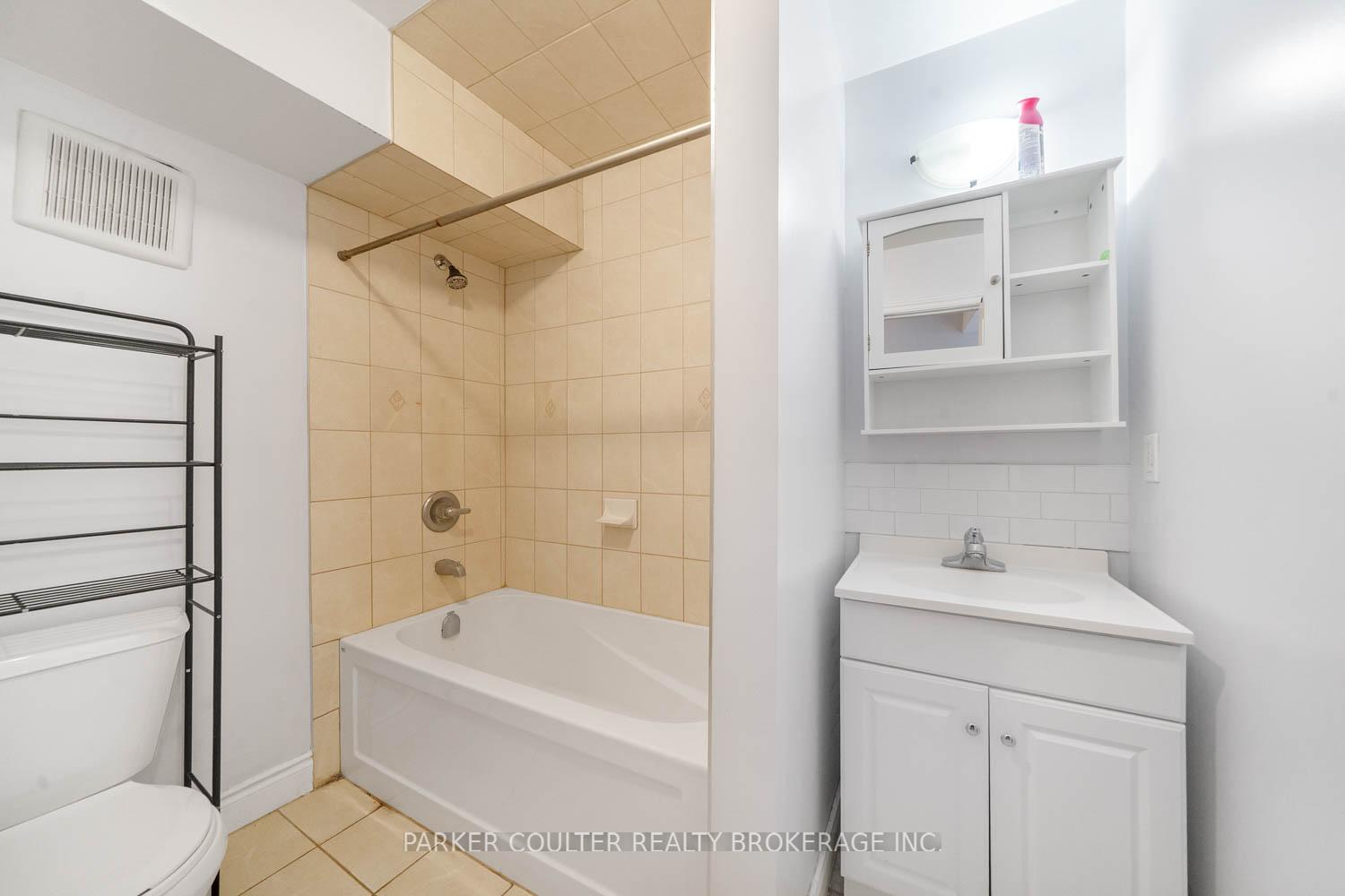 Photo 22 of 150 Daphne Crescent, Barrie, Cundles East — HOMEH
