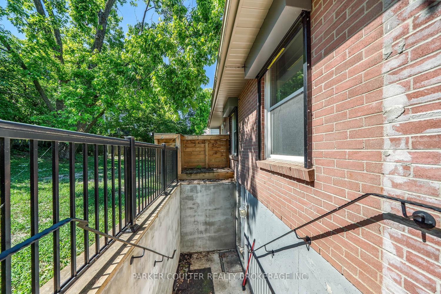 Photo 36 of 150 Daphne Crescent, Barrie, Cundles East — HOMEH