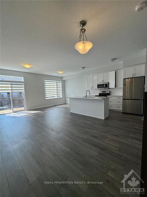 Photo 3 of 721 Lurgan Way, Ottawa, Barrhaven - Half Moon Bay — HOMEH
