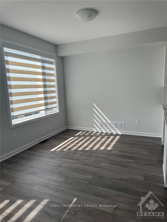Photo 4 of 721 Lurgan Way, Ottawa, Barrhaven - Half Moon Bay — HOMEH