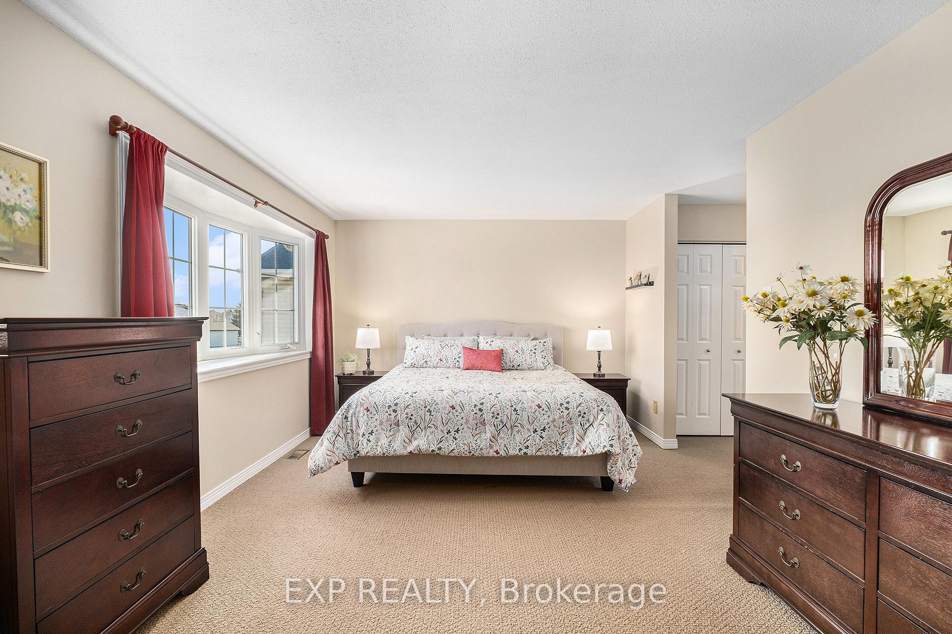 Photo 19 of 13 Pepperrall Crescent, Ottawa, Barrhaven - Heritage Park — HOMEH