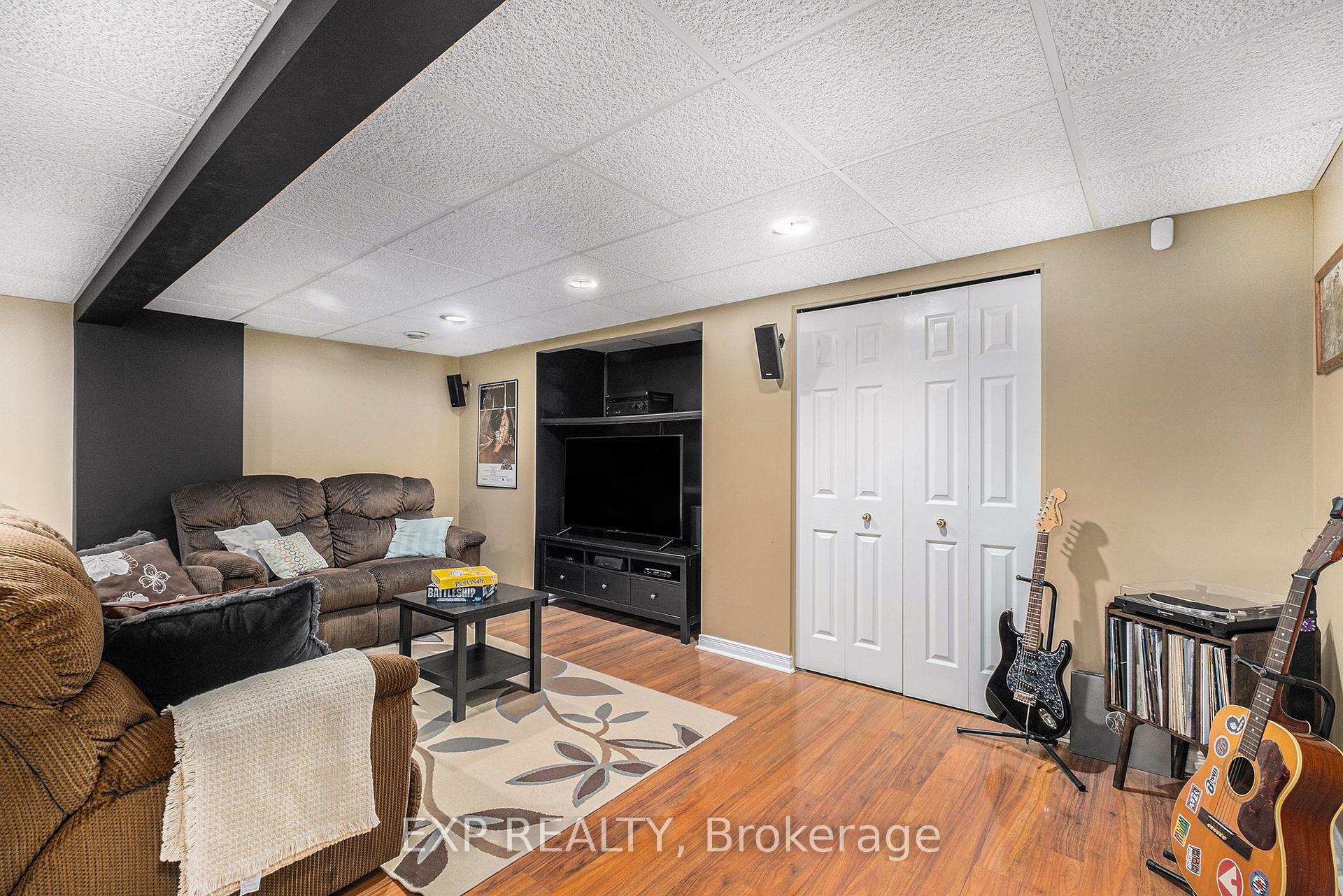 Photo 29 of 13 Pepperrall Crescent, Ottawa, Barrhaven - Heritage Park — HOMEH