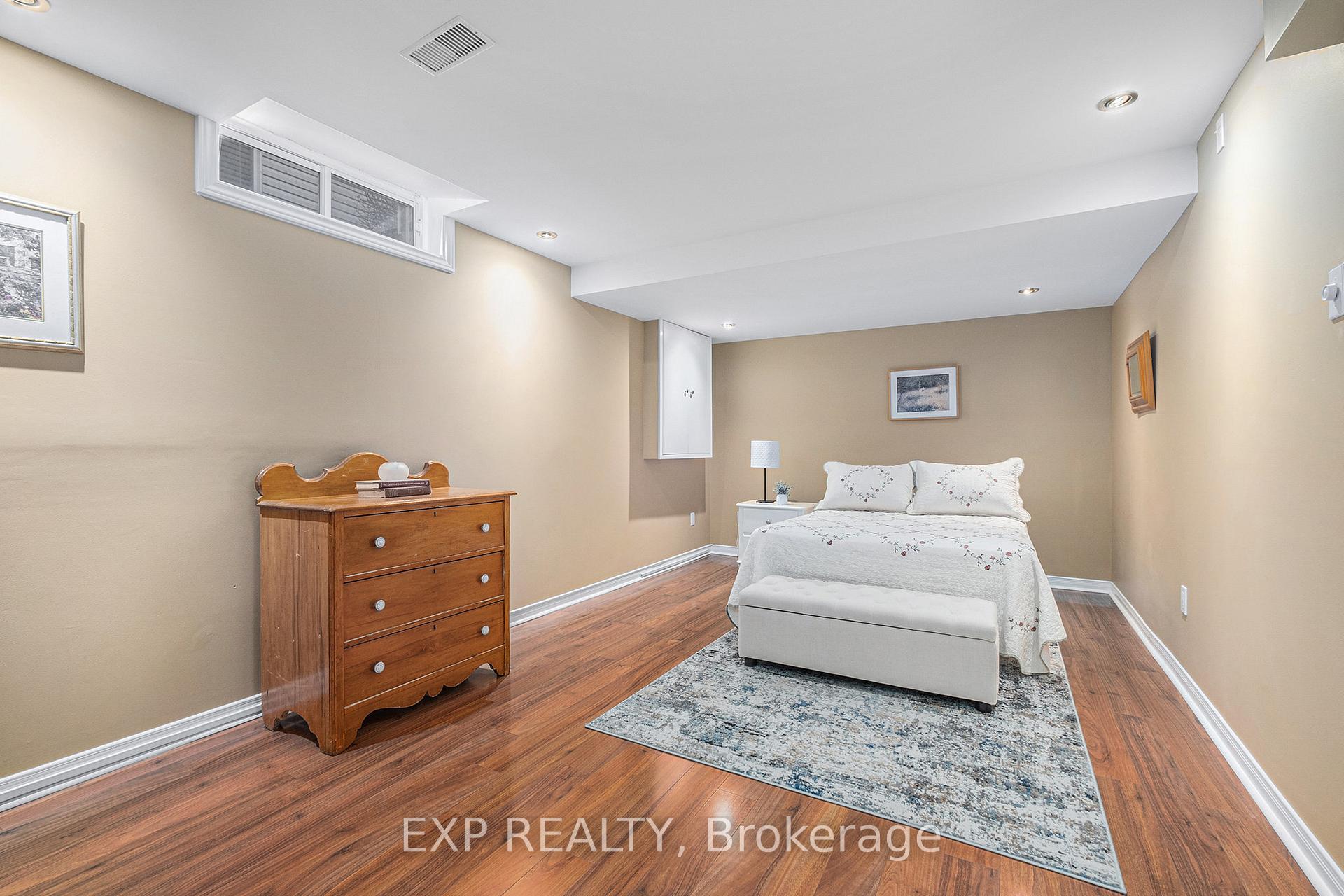 Photo 31 of 13 Pepperrall Crescent, Ottawa, Barrhaven - Heritage Park — HOMEH