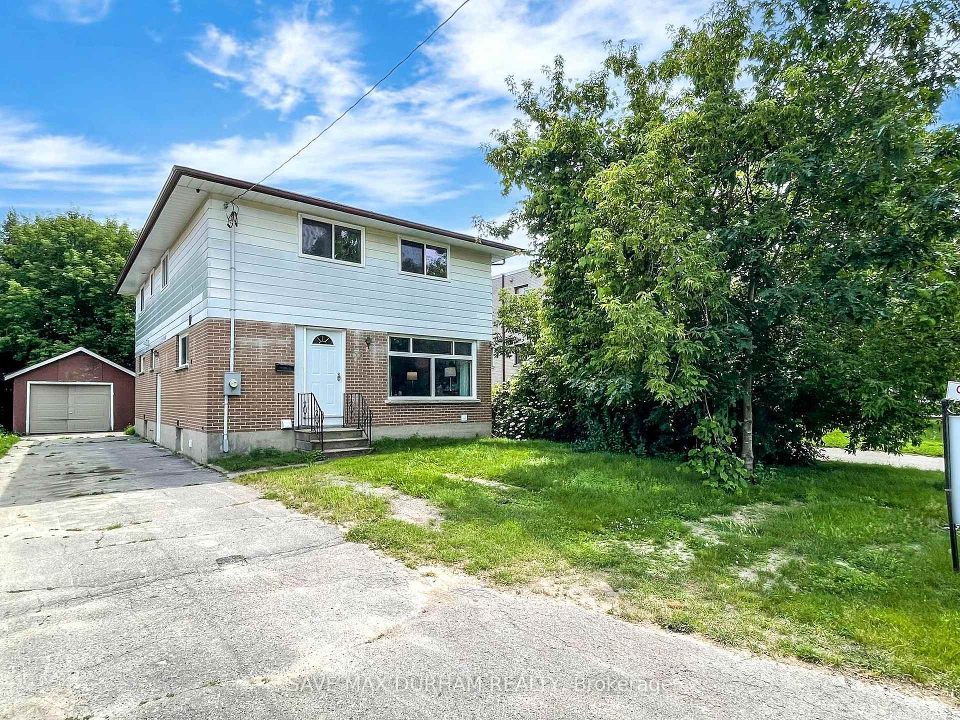 Photo 8 of 55 Wayne Avenue, Oshawa, Centennial — HOMEH