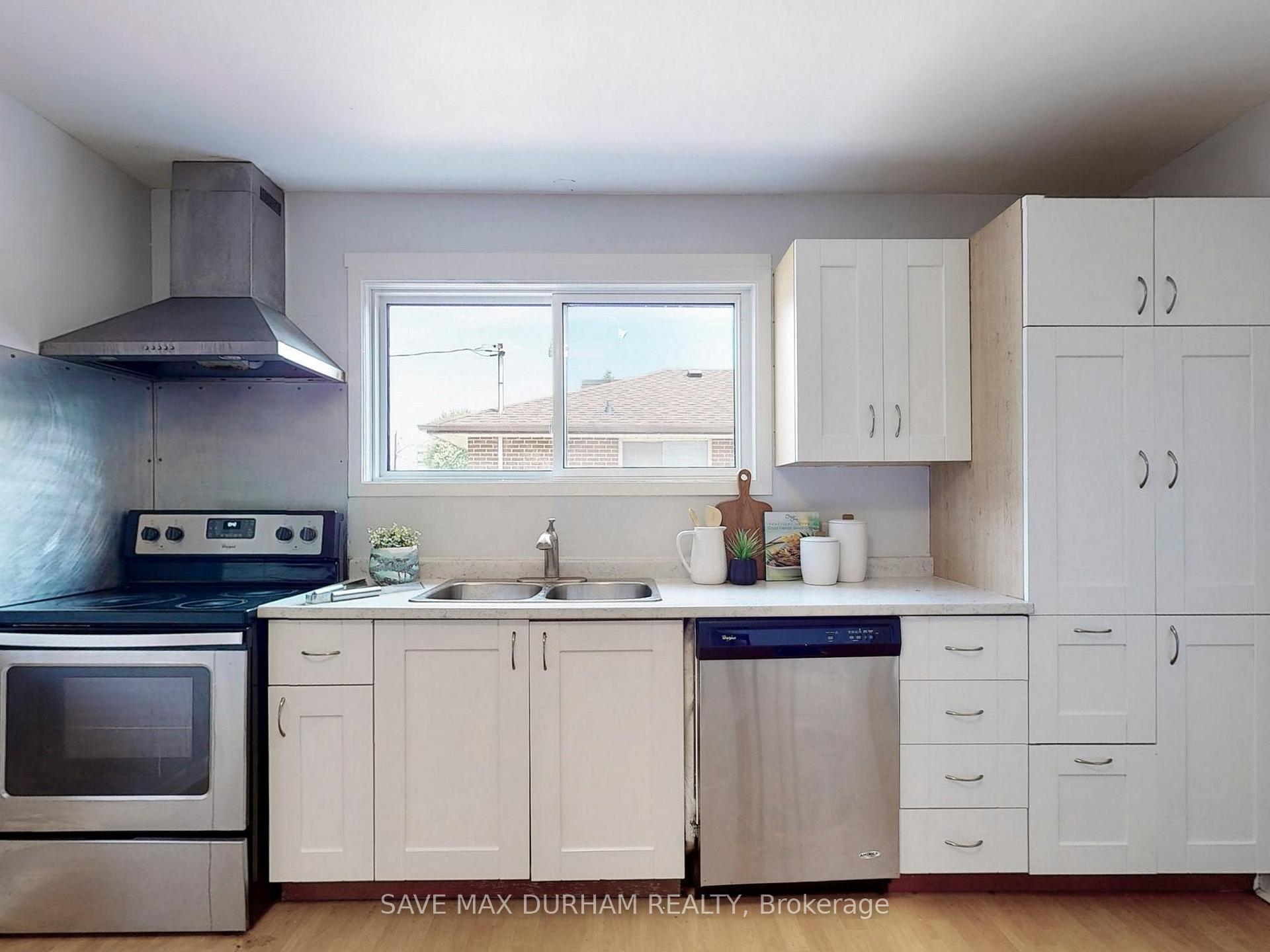 Photo 4 of 55 Wayne Avenue, Oshawa, Centennial — HOMEH