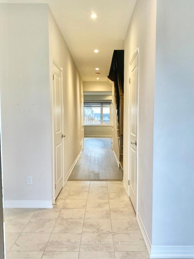 Photo 7 of 109 Yale Drive, Hamilton, Mount Hope — HOMEH
