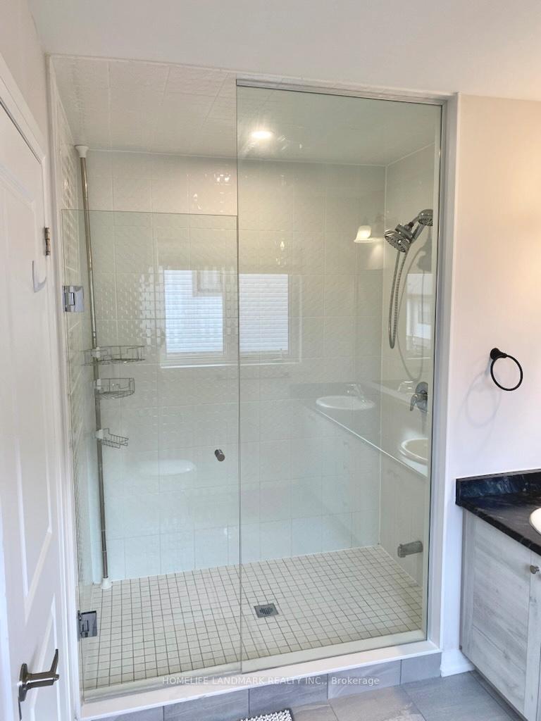 Photo 12 of 109 Yale Drive, Hamilton, Mount Hope — HOMEH