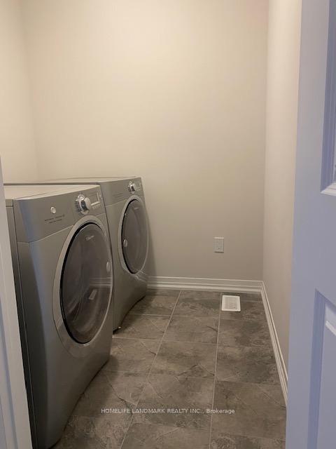 Photo 15 of 109 Yale Drive, Hamilton, Mount Hope — HOMEH
