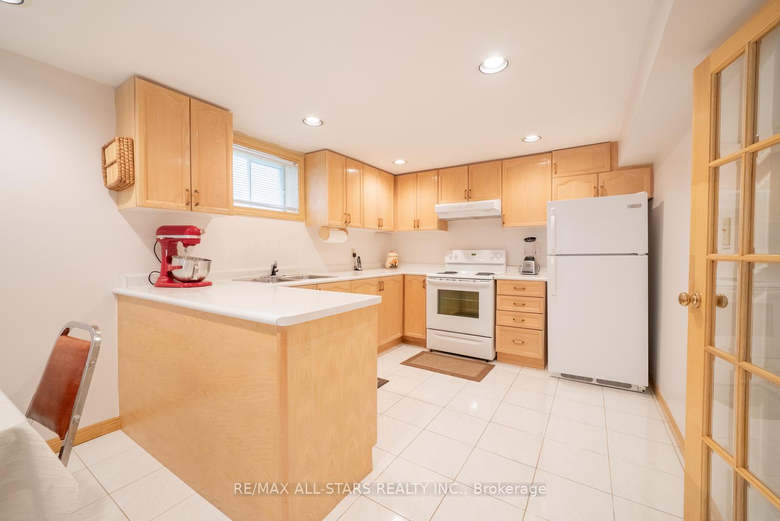 Photo 28 of 33 Dundee Crescent, Markham, Village Green-South Unionville — HOMEH