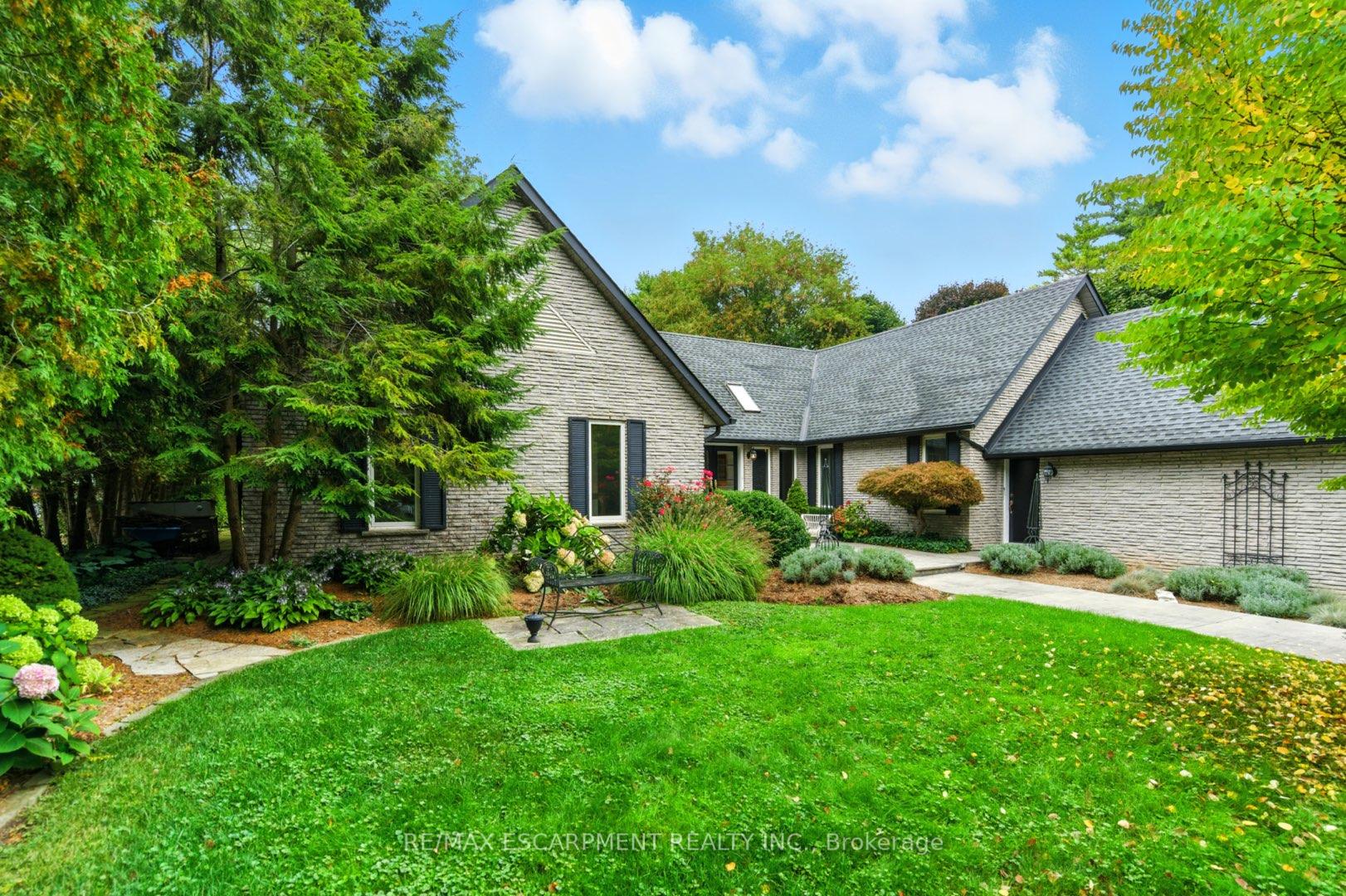 Photo 4 of 65 Maple Avenue, Hamilton, Greensville — HOMEH