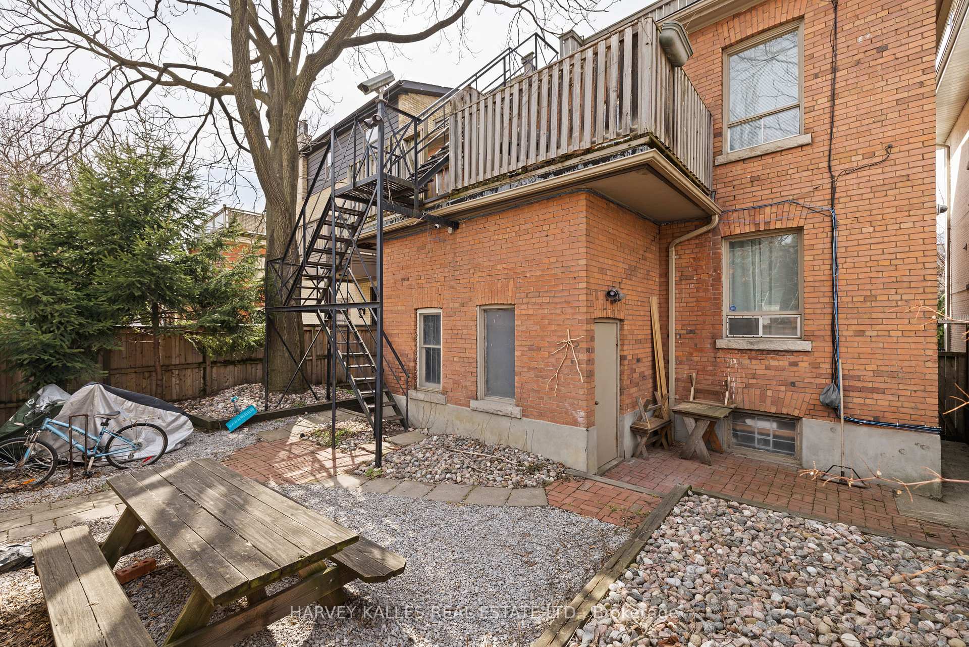 Photo 14 of 105 Pembroke Street, Toronto, Moss Park — HOMEH