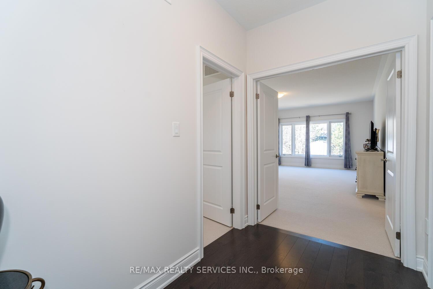 Photo 18 of 945 Pondcliffe Court, Kitchener — HOMEH
