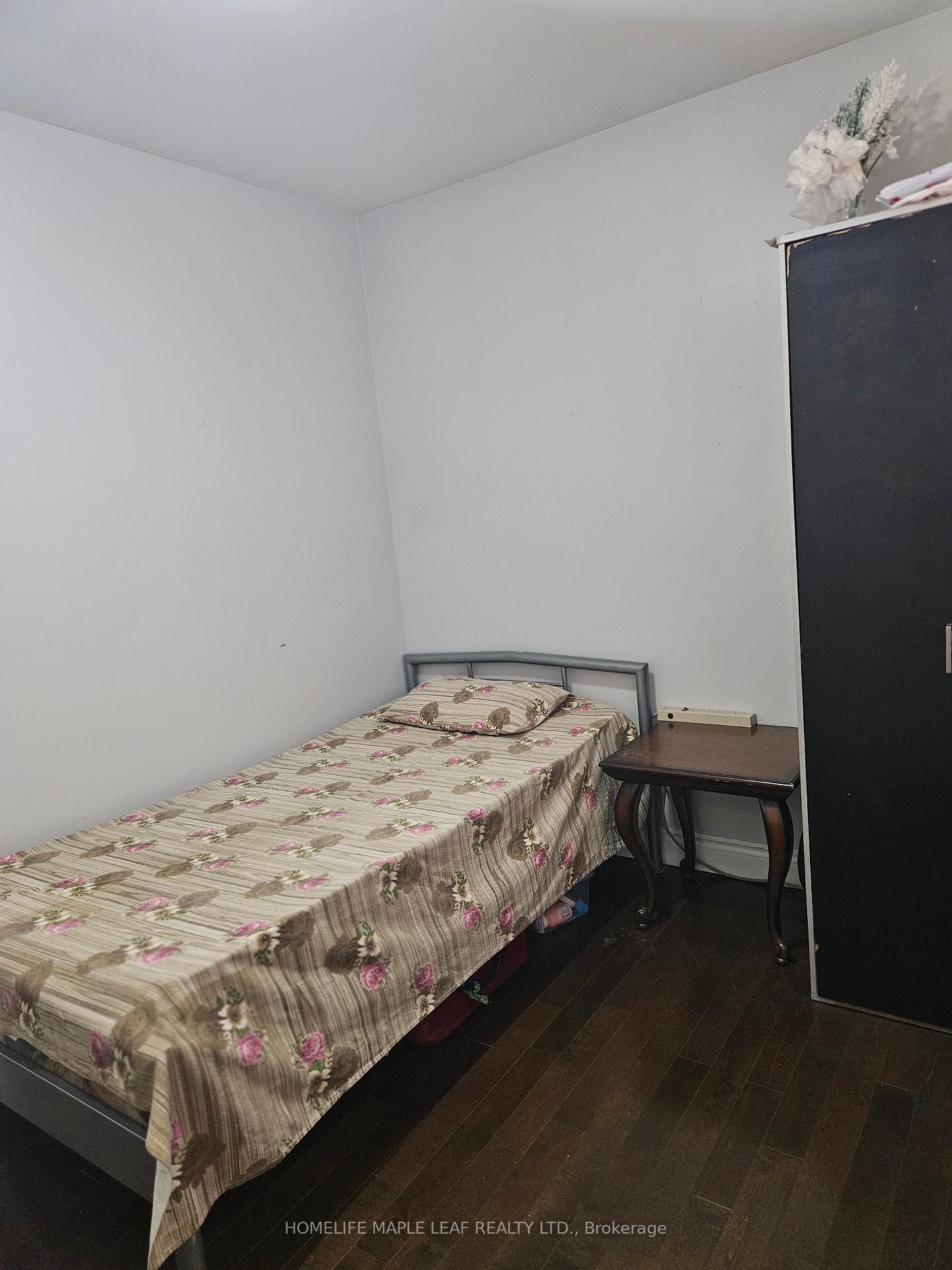 Photo 5 of 636 Josephine Avenue, Windsor — HOMEH