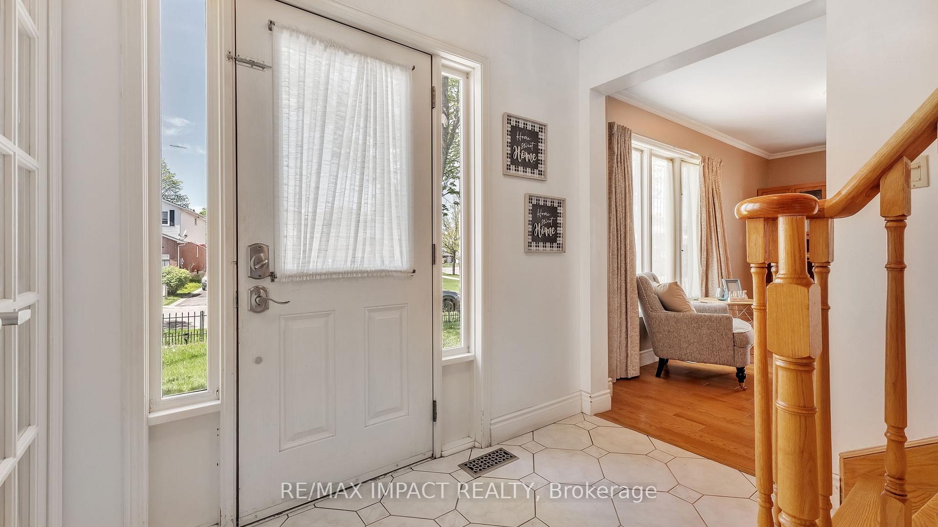 Photo 8 of 1 Beechnut Crescent, Clarington, Courtice — HOMEH