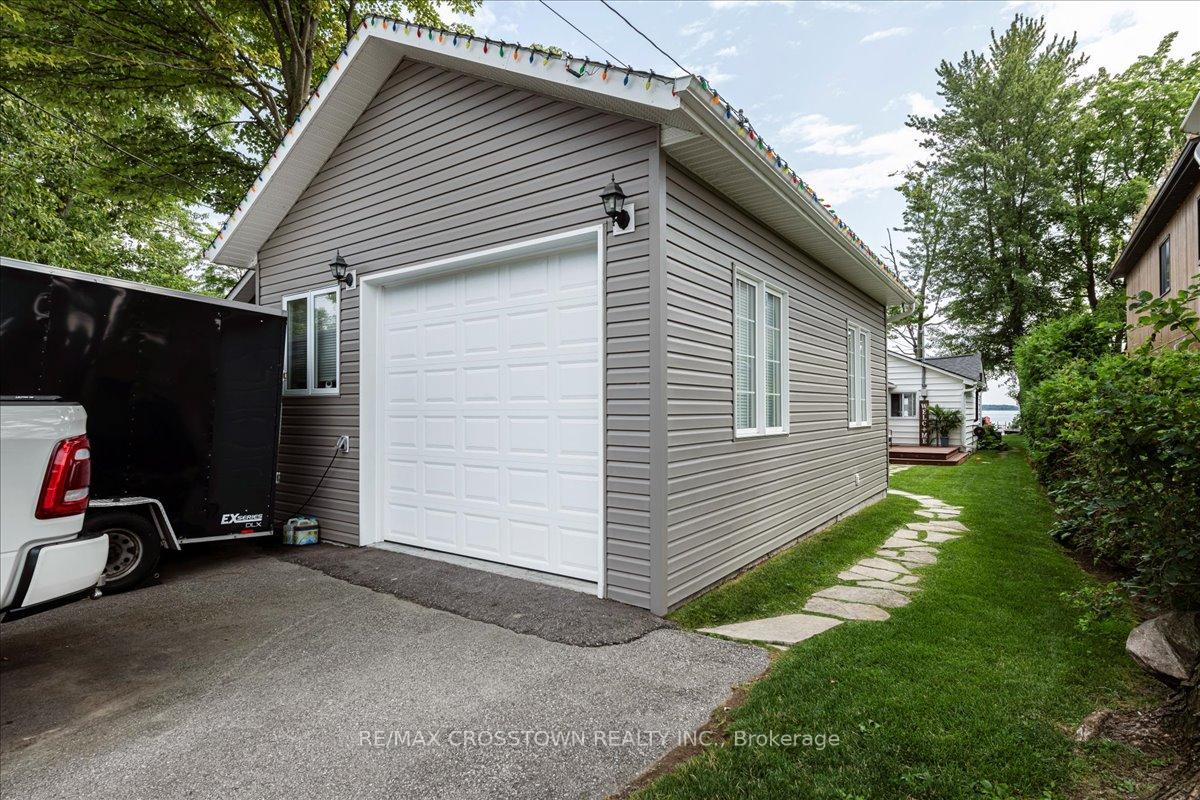Photo 16 of 2301 Crystal Beach Road, Innisfil, Alcona — HOMEH