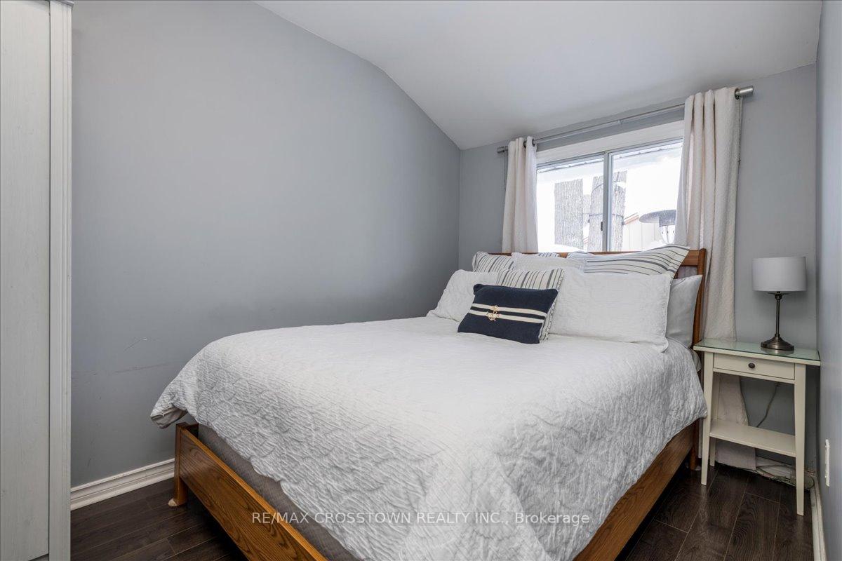 Photo 10 of 2301 Crystal Beach Road, Innisfil, Alcona — HOMEH