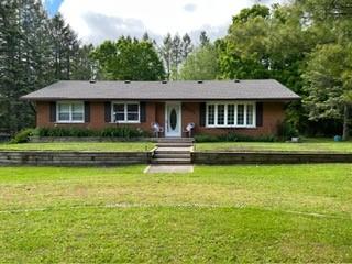 Front of 1675 Hawthorn Avenue