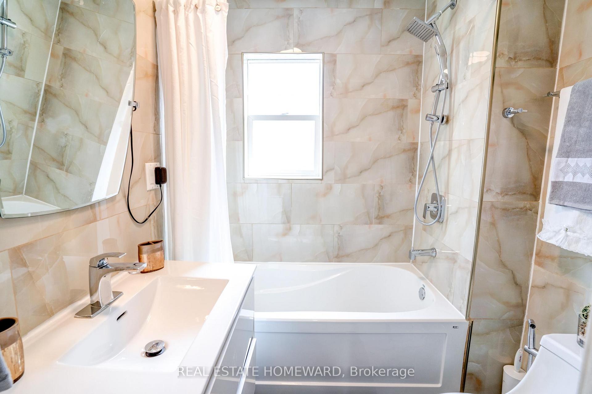 Photo 4 of 39 Galbraith Avenue, Toronto, O'Connor-Parkview — HOMEH