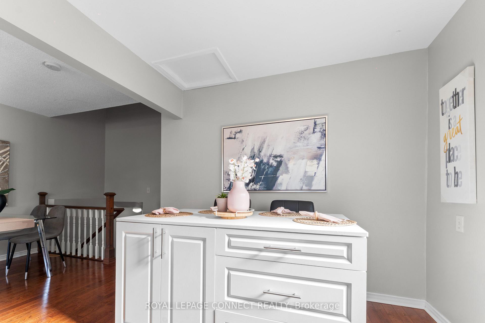 Photo 7 of 421 Pompano Court, Oshawa, Samac — HOMEH