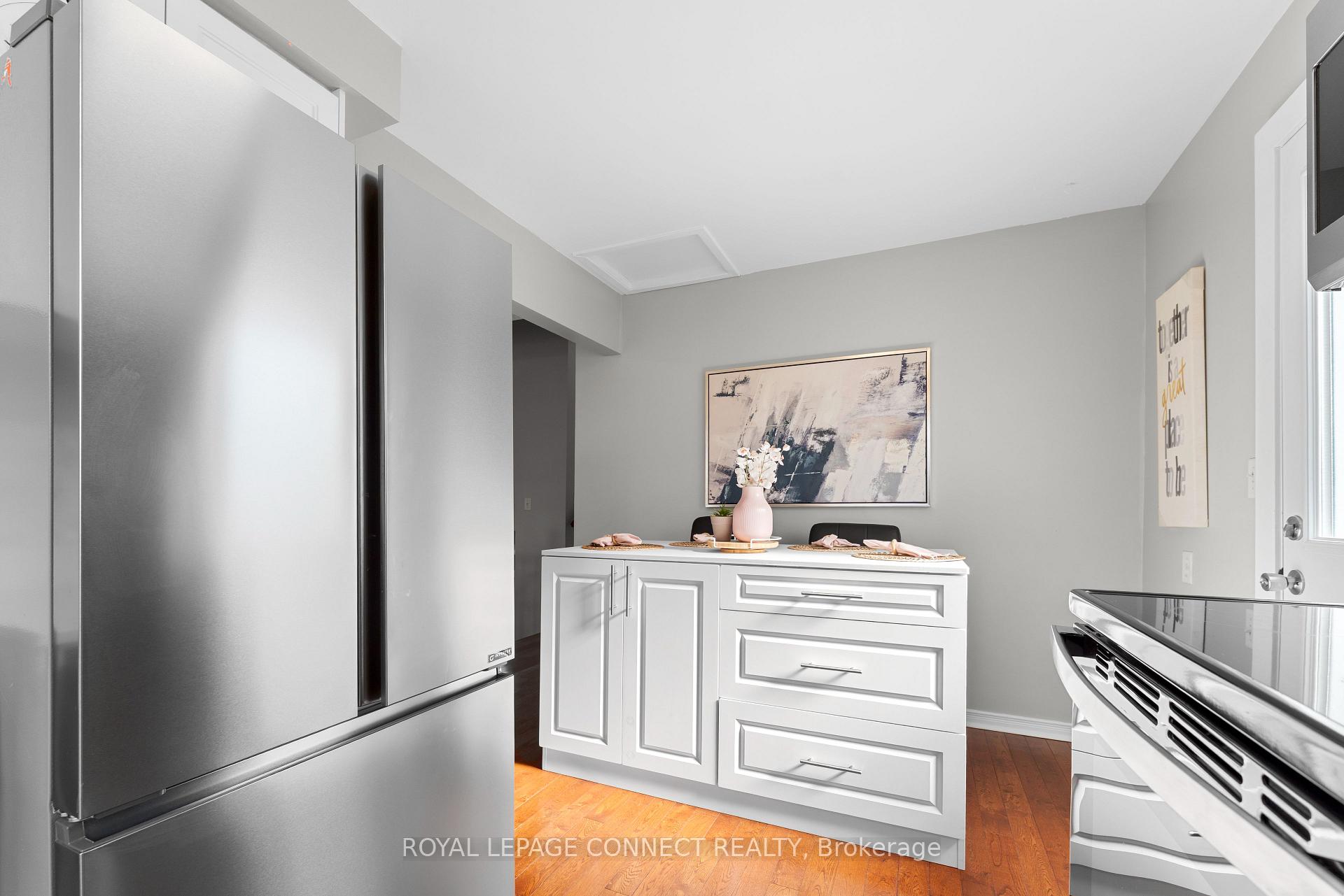 Photo 35 of 421 Pompano Court, Oshawa, Samac — HOMEH