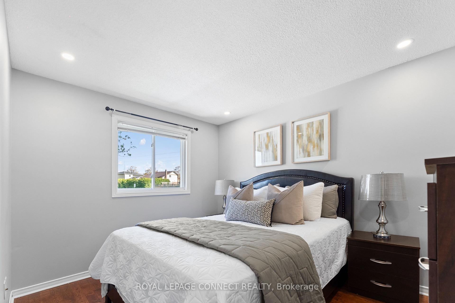 Photo 15 of 421 Pompano Court, Oshawa, Samac — HOMEH