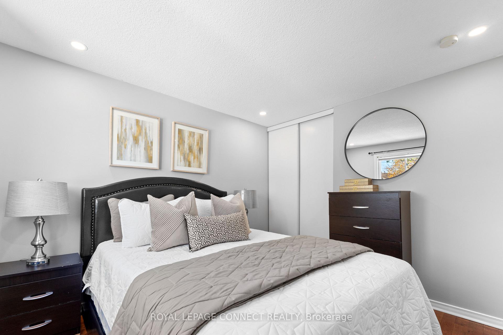 Photo 26 of 421 Pompano Court, Oshawa, Samac — HOMEH
