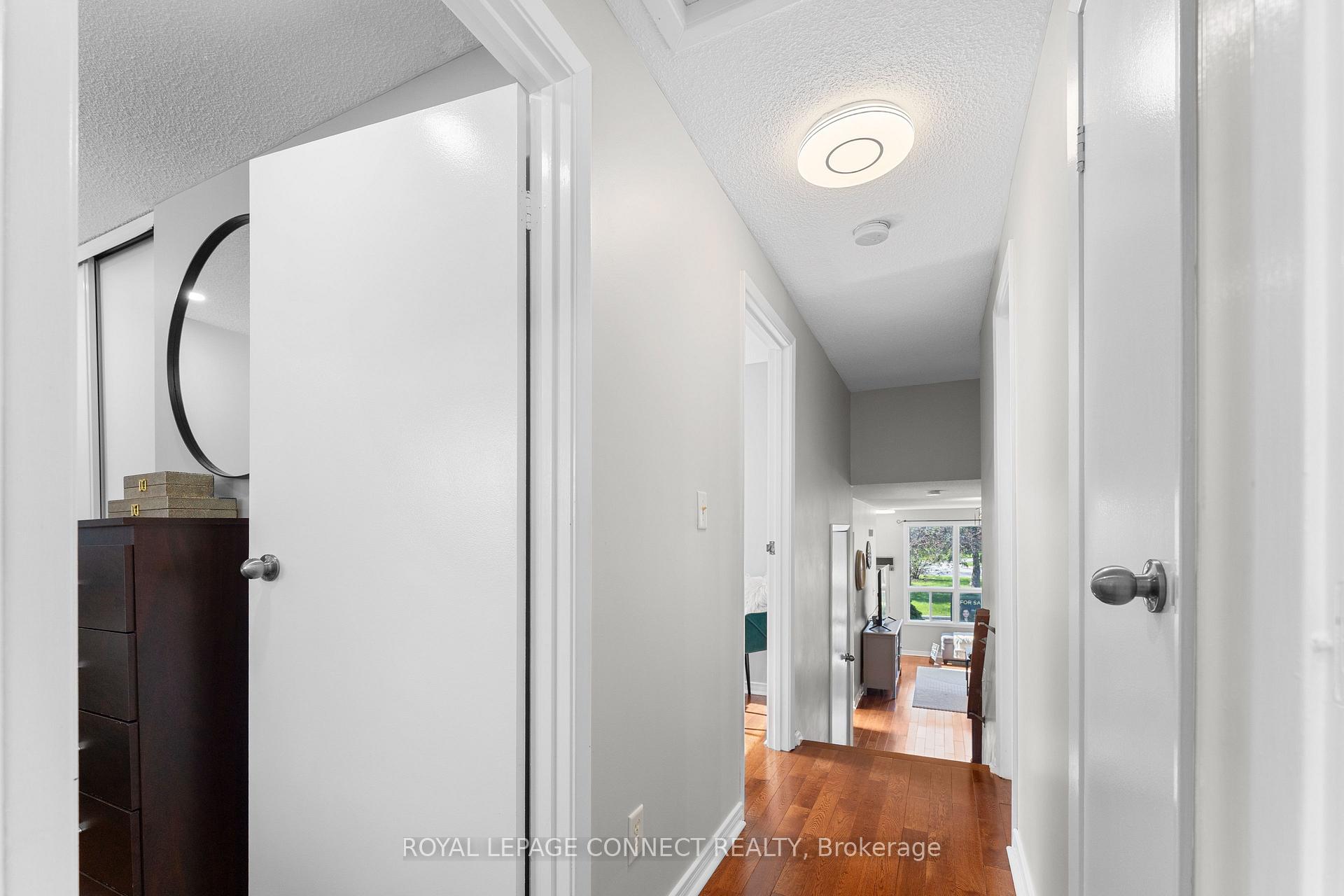 Photo 21 of 421 Pompano Court, Oshawa, Samac — HOMEH