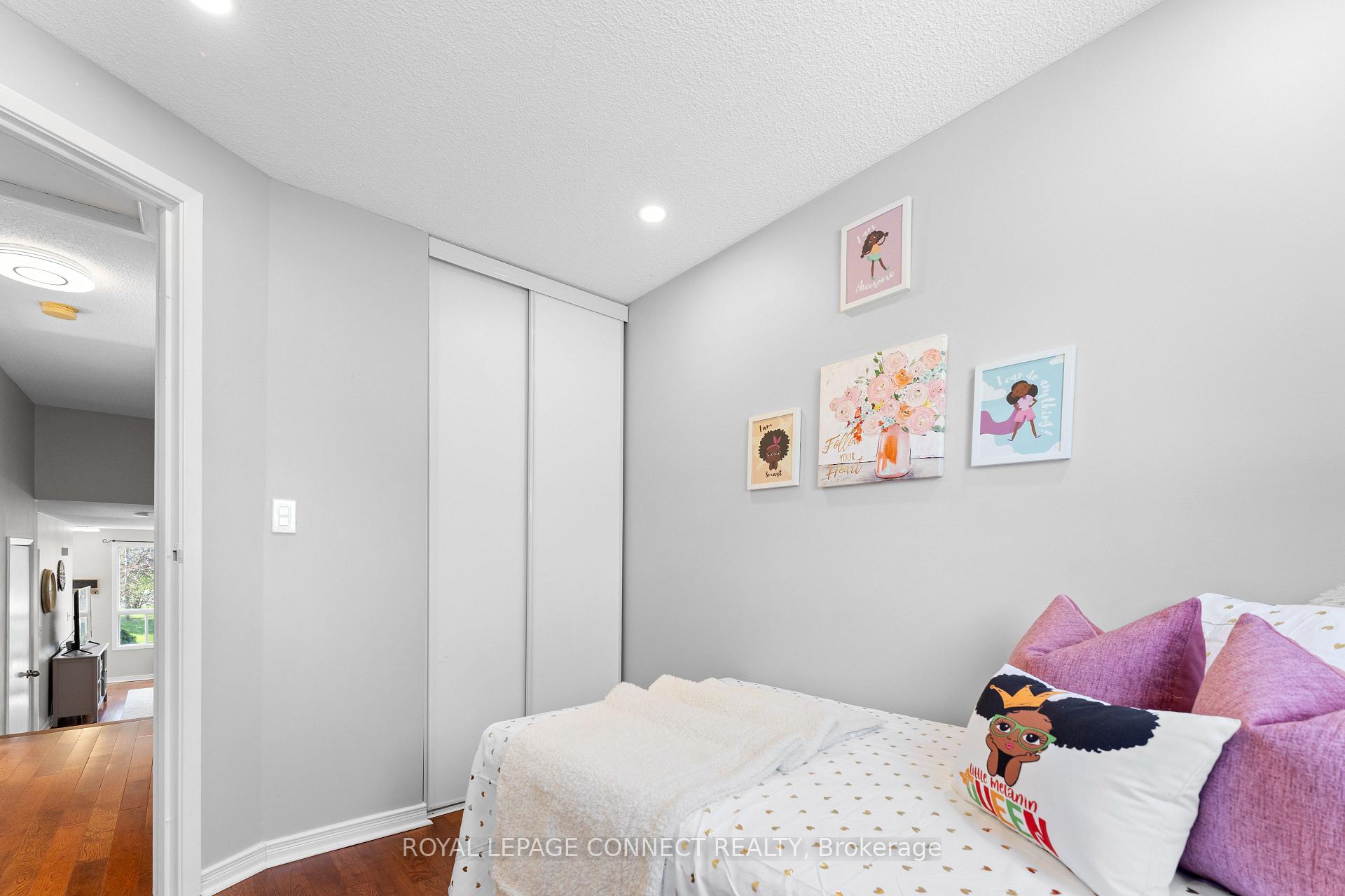 Photo 17 of 421 Pompano Court, Oshawa, Samac — HOMEH