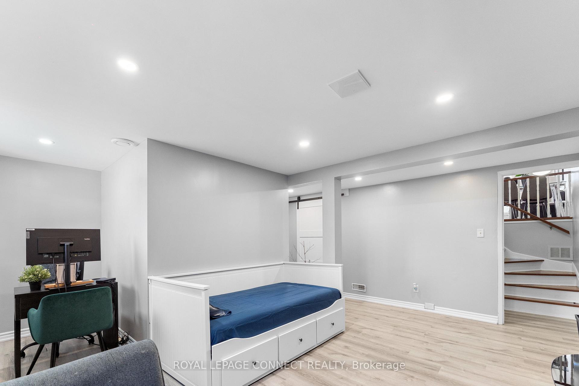 Photo 28 of 421 Pompano Court, Oshawa, Samac — HOMEH