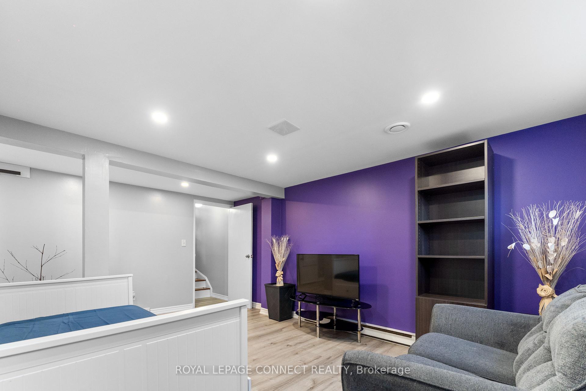 Photo 33 of 421 Pompano Court, Oshawa, Samac — HOMEH