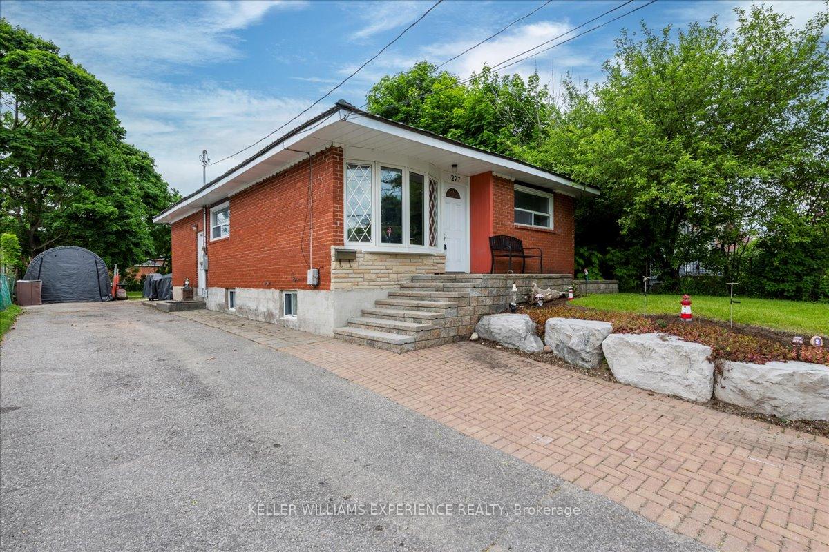 Front of 227 Southview Road