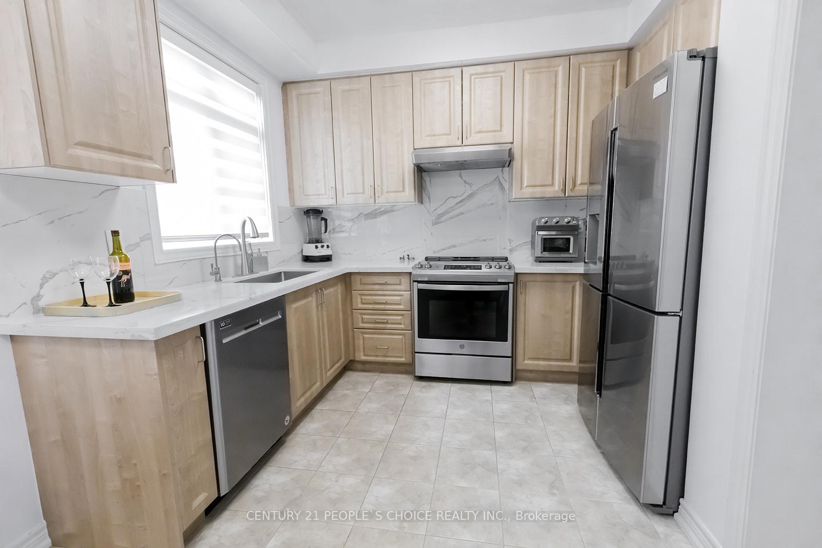 Photo 19 of 102 Roy Grove Way, Markham, Greensborough — HOMEH