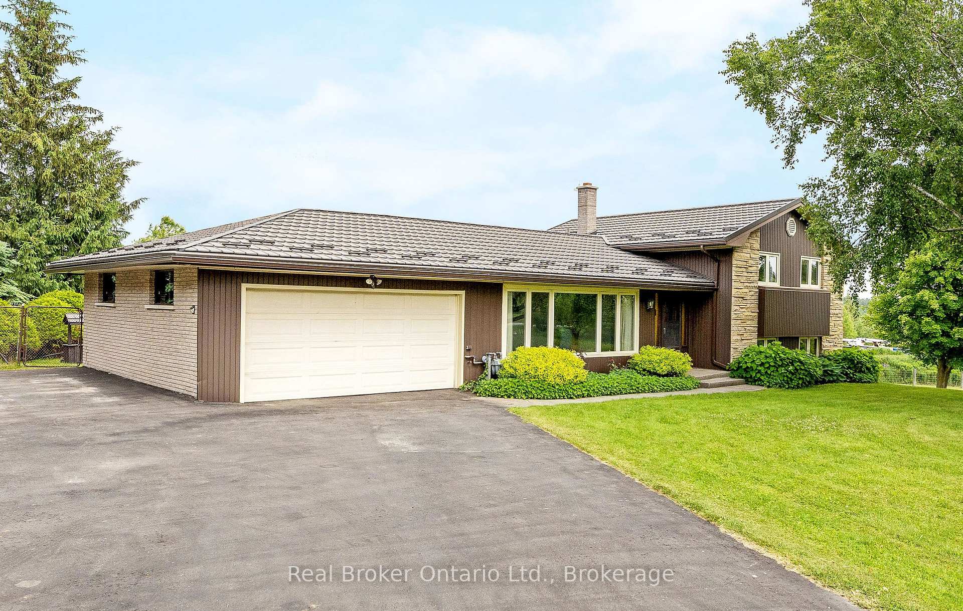 Front of 9412 Sideroad 17