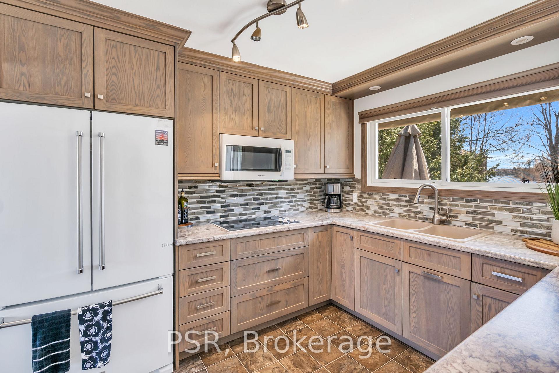 Photo 12 of 4453 Orkney Beach Road, Ramara, Rural Ramara — HOMEH