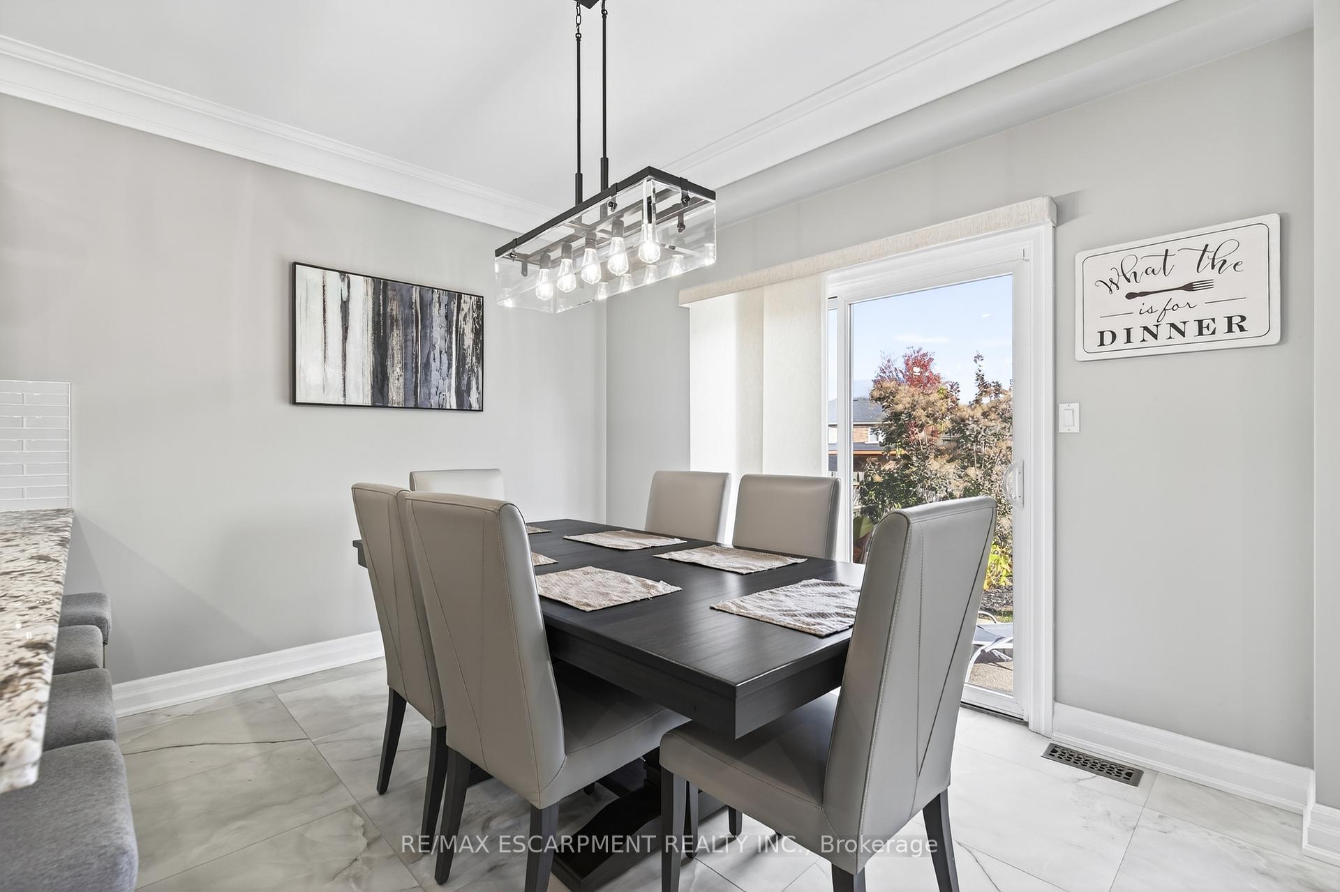 Photo 16 of 79 Assisi Street, Hamilton, Broughton — HOMEH