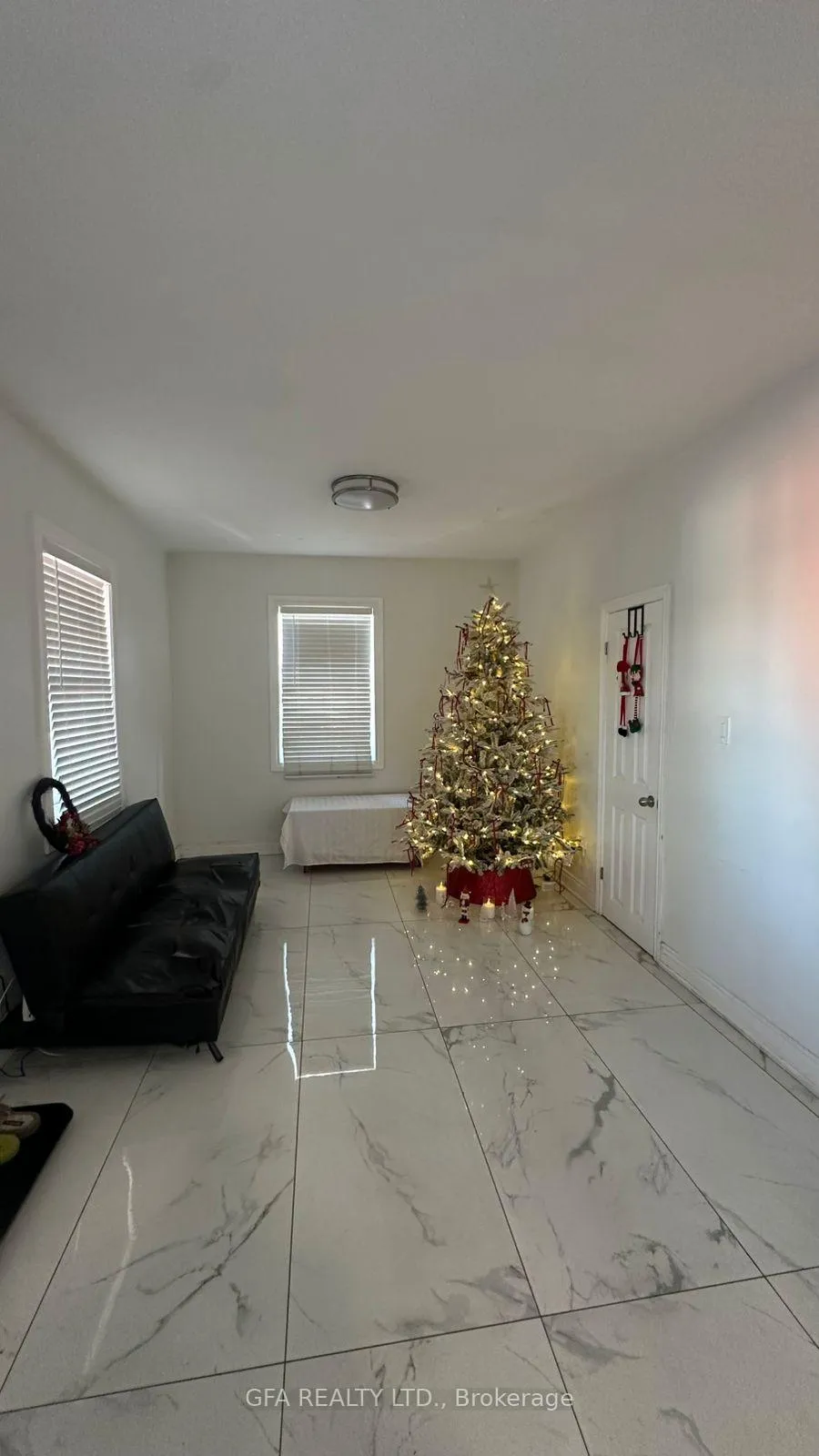 Photo 10 of Unit 1, 907 Barton Street E, Hamilton, Crown Point — HOMEH