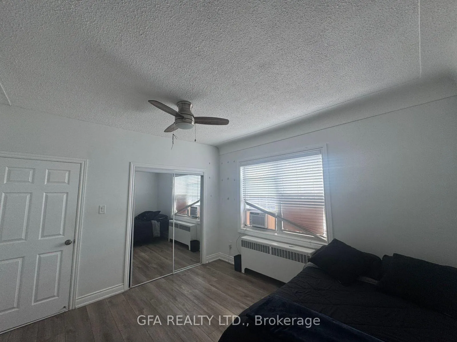 Photo 14 of Unit 1, 907 Barton Street E, Hamilton, Crown Point — HOMEH