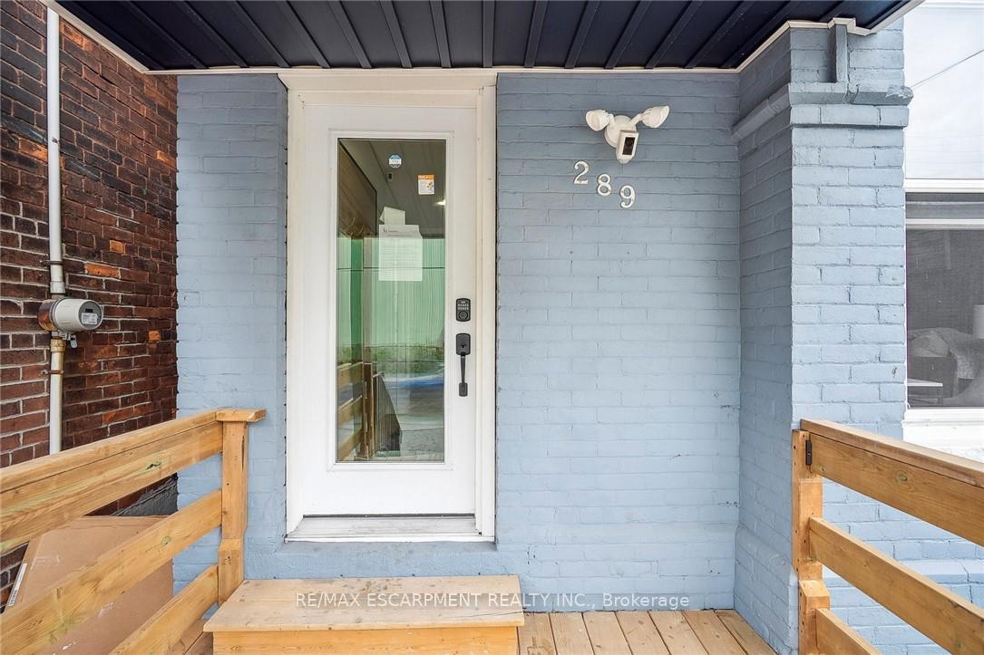 Photo 4 of 289 Wentworth Street N, Hamilton, Beasley — HOMEH