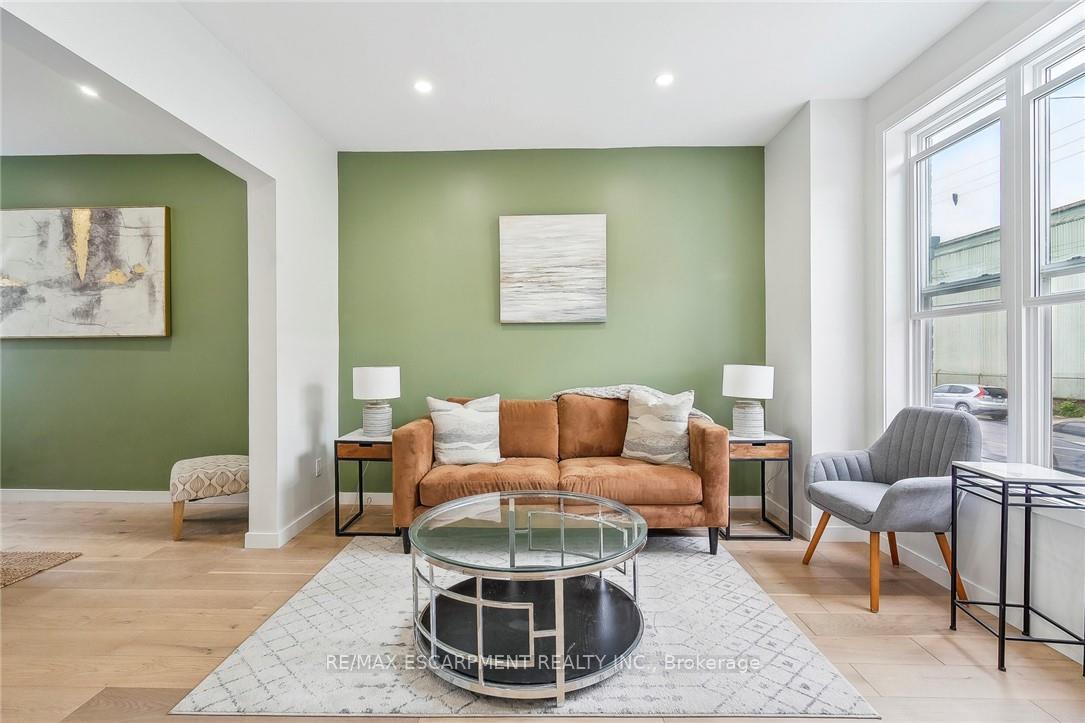 Photo 6 of 289 Wentworth Street N, Hamilton, Beasley — HOMEH