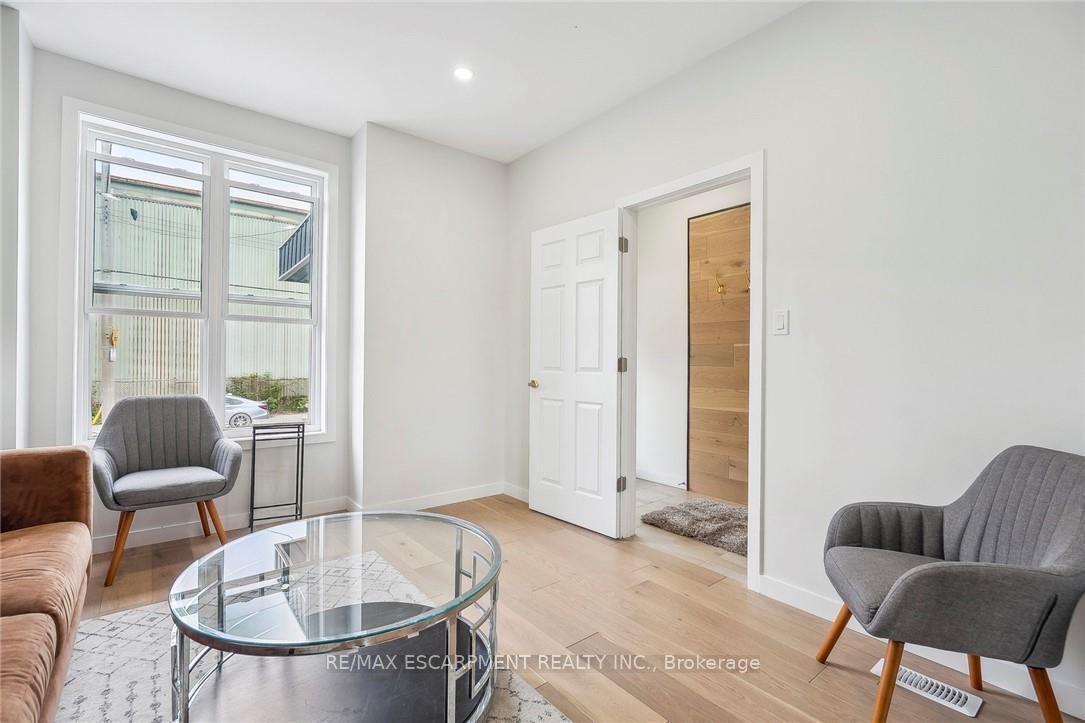 Photo 7 of 289 Wentworth Street N, Hamilton, Beasley — HOMEH