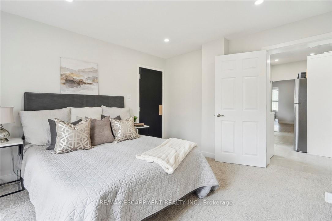 Photo 20 of 289 Wentworth Street N, Hamilton, Beasley — HOMEH