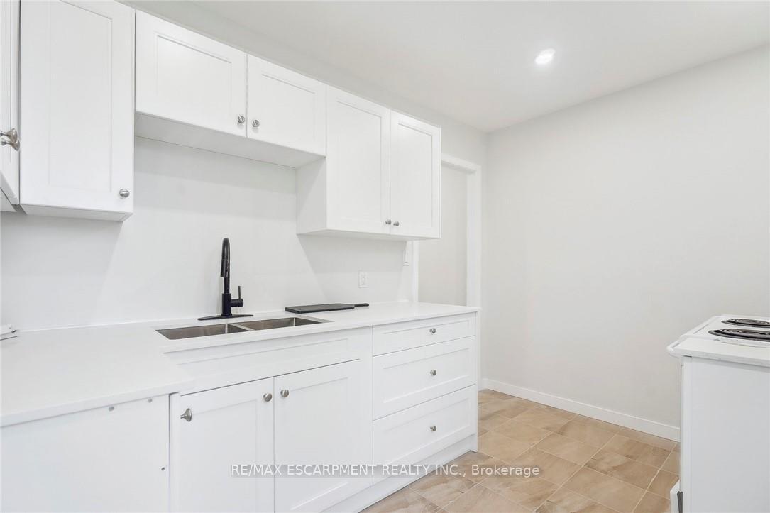 Photo 17 of 289 Wentworth Street N, Hamilton, Beasley — HOMEH