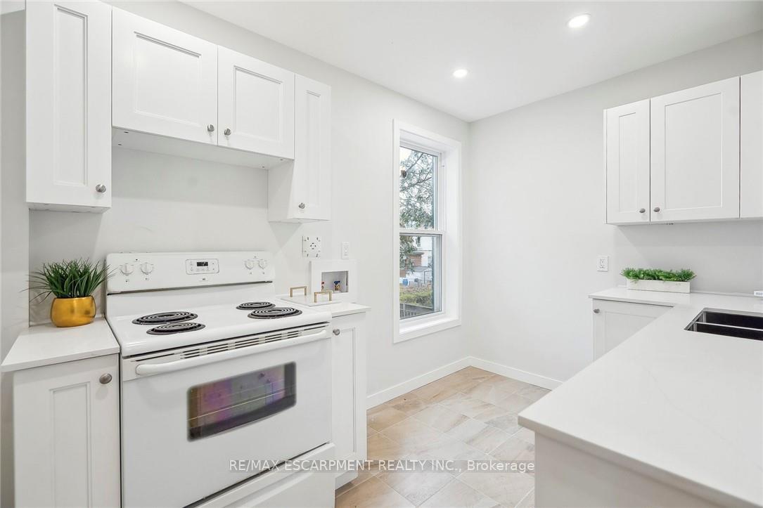 Photo 18 of 289 Wentworth Street N, Hamilton, Beasley — HOMEH