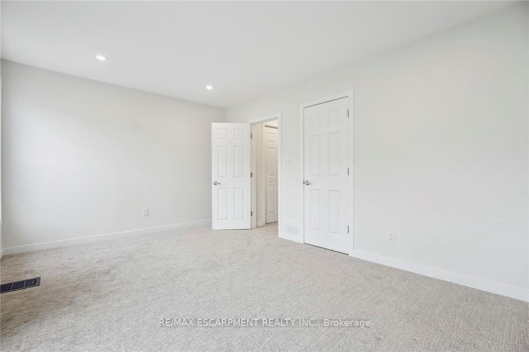 Photo 21 of 289 Wentworth Street N, Hamilton, Beasley — HOMEH
